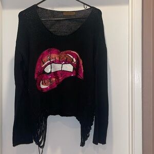 Cropped sweater with sequins lip 🫦